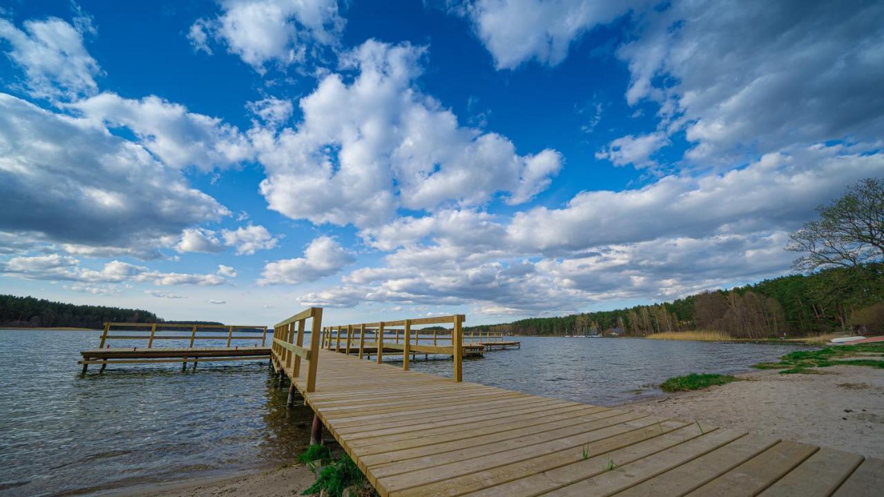 Sloneczny Domek Borsk Nr 2 I 15 - Nad Samym Jeziorem W Pierwszej Linii Buitenkant foto