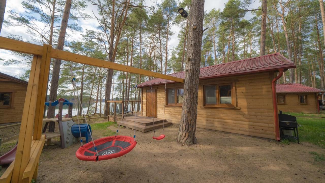 Sloneczny Domek Borsk Nr 2 I 15 - Nad Samym Jeziorem W Pierwszej Linii Buitenkant foto