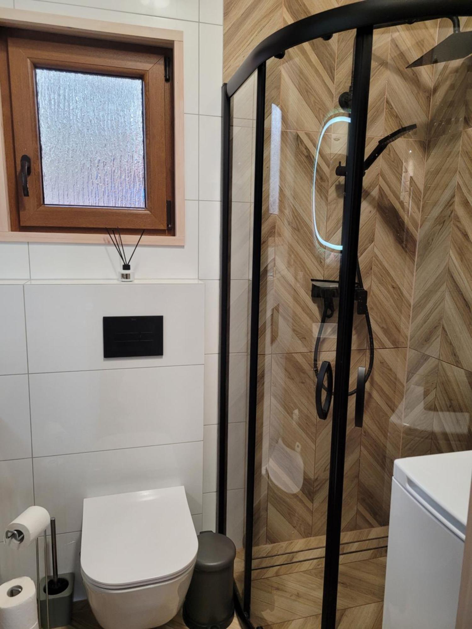 Sloneczny Domek Borsk Nr 2 I 15 - Nad Samym Jeziorem W Pierwszej Linii Kamer foto
